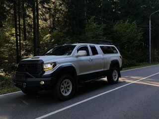 2007 Toyota Tundra Double Cab II, белый, 4000000 рублей, вид 3