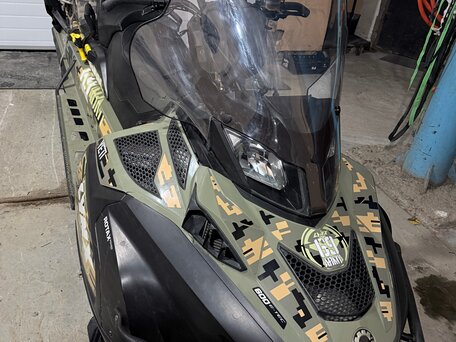 2014 BRP Lynx 69 Yeti Army, зелёный, 1600000 рублей, вид 1
