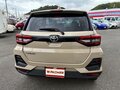 2023 Toyota Raize I, бежевый, 1380000 рублей - вид 4