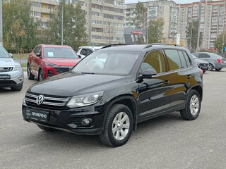 2013 Volkswagen Tiguan I Рестайлинг, чёрный, 1595000 рублей, вид 1
