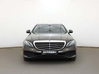 2016 Mercedes-Benz E-Класс 200 V (W213, S213, C238), коричневый, 2557000 рублей, вид 1
