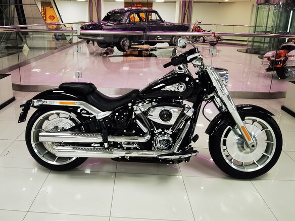 2025 Harley-Davidson Fat Boy, чёрный, 3300000 рублей - вид 7