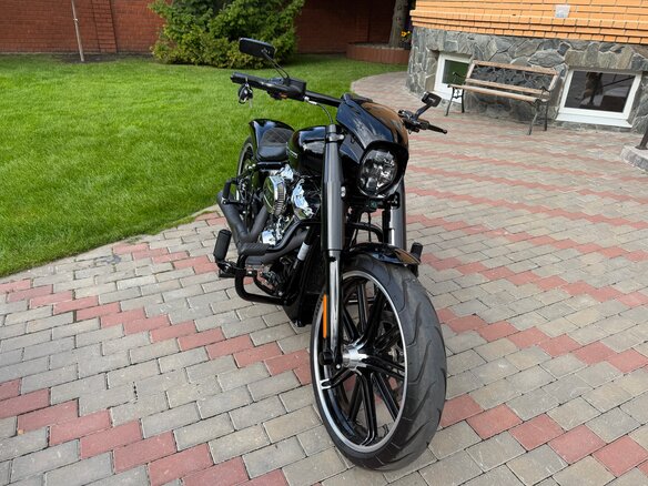 2021 Harley-Davidson Breakout, чёрный, 2950000 рублей - вид 1