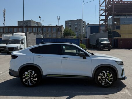 2023 Geely Tugella (Xingyue S) I Рестайлинг, чёрный, 2800000 рублей, вид 4
