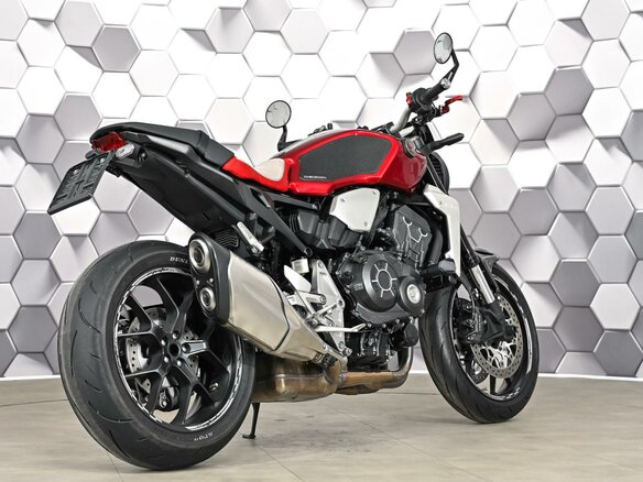 2020 Honda CB 1000R, красный, 1149000 рублей - вид 6