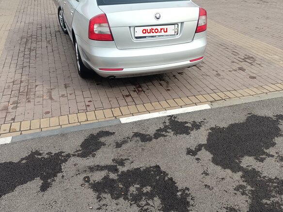 2011 Skoda Octavia II (A5) Рестайлинг, серебристый, 760000 рублей - вид 2