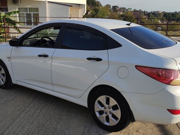 2014 Hyundai Solaris I, белый, 750000 рублей - вид 11