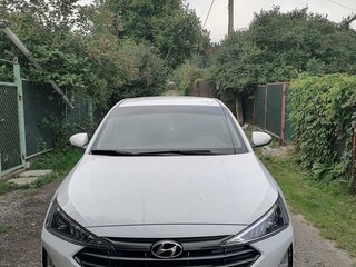2019 Hyundai Elantra VI (AD) Рестайлинг, белый, 1650000 рублей, вид 3