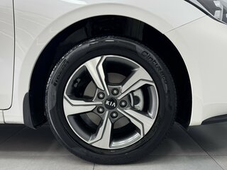 2021 Kia Cerato IV, белый, 2225600 рублей, вид 5