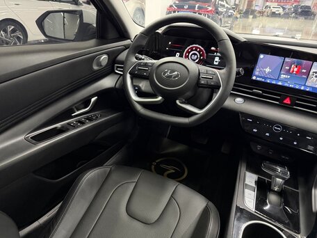 2022 Hyundai Elantra VII (CN7), белый, 1400000 рублей, вид 4