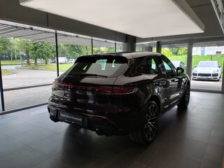 2026 Porsche Macan I Рестайлинг 2, красный, 14490000 рублей, вид 5