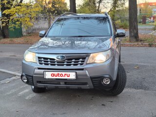 2011 Subaru Forester III Рестайлинг, серебристый, 1450000 рублей, вид 1
