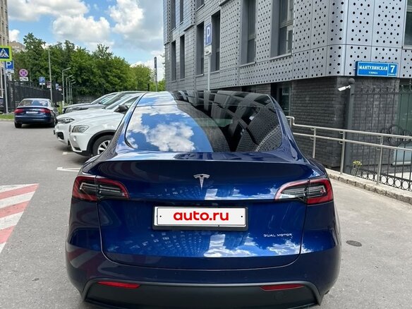 2021 Tesla Model Y Long Range I, синий, 3749999 рублей - вид 6
