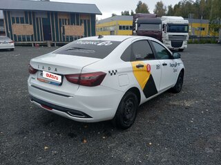 2023 Lada (ВАЗ) Vesta I Рестайлинг (NG), белый, 867350 рублей, вид 3