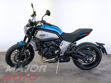 2025 CFMoto 700CL-X Heritage, синий, 778410 рублей, вид 5