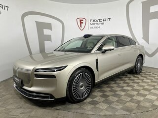 Voyah Passion L I Рестайлинг