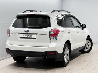 2017 Subaru Forester IV Рестайлинг 2, белый, 1755000 рублей, вид 4
