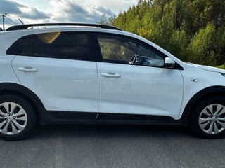 2018 Kia Rio X-Line IV, белый, 1450000 рублей, вид 4