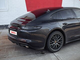 2021 Porsche Panamera 4 Executive II Рестайлинг, серый, 8400000 рублей, вид 5