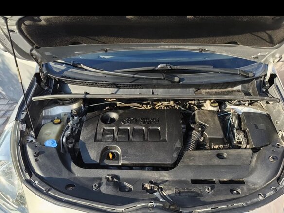 2010 Toyota Verso I, серебристый, 1100000 рублей - вид 7