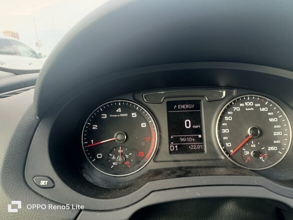 2015 Audi Q3 I (8U) Рестайлинг, белый, 1600000 рублей - вид 6