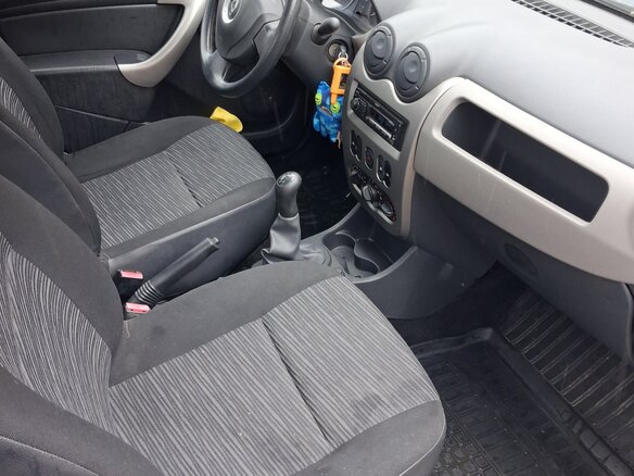 2012 Renault Logan I Рестайлинг, бежевый, 520000 рублей - вид 4