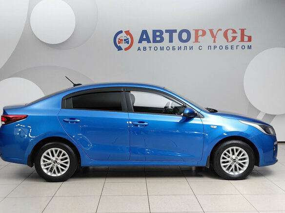 2018 Kia Rio IV, синий, 1325000 рублей - вид 5