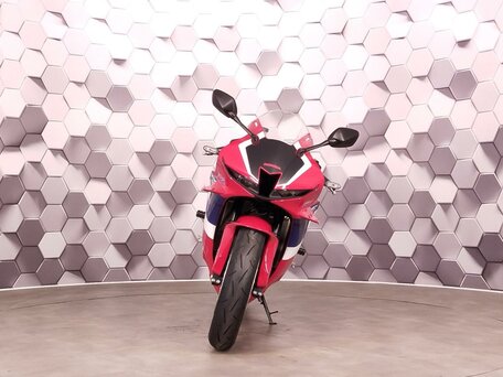 2021 Honda CBR 600RR, красный, 1329000 рублей, вид 5