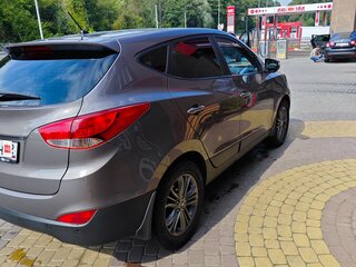 2015 Hyundai ix35 I Рестайлинг, коричневый, 1540000 рублей, вид 3