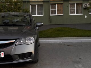 2009 Honda Civic VIII Рестайлинг, серый, 715000 рублей, вид 2