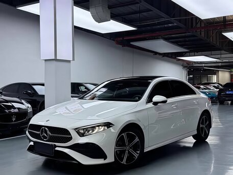 2023 Mercedes-Benz A-Класс 180 Long IV (W177) Рестайлинг, белый, 1990000 рублей, вид 1