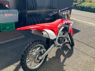 2018 Honda CRF 250R, красный, 579999 рублей, вид 3
