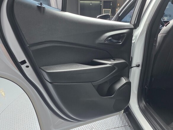 2023 Chevrolet Trax II, белый, 1690001 рублей - вид 19