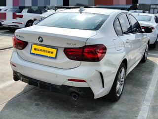 2023 BMW 1 серии 120i III (F52) Рестайлинг, белый, 1778500 рублей, вид 3