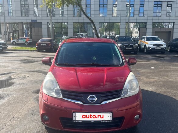 2010 Nissan Note I Рестайлинг, красный, 690000 рублей - вид 1