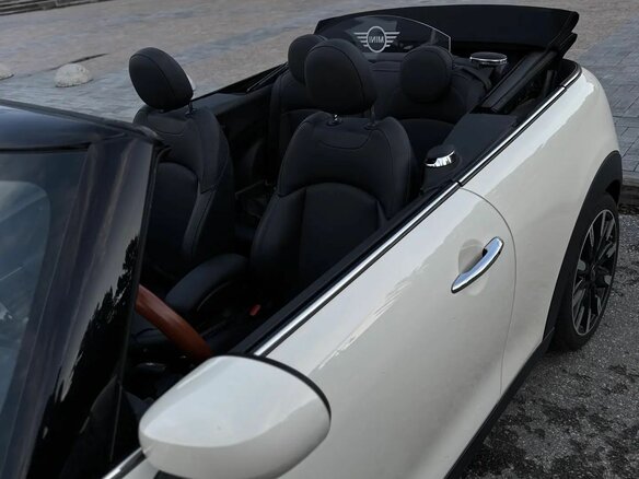 2020 Mini Cabrio Cooper III Рестайлинг, белый, 2590000 рублей - вид 33