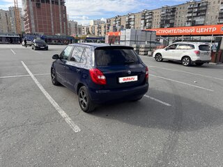 2011 Skoda Fabia II Рестайлинг, синий, 550000 рублей, вид 4