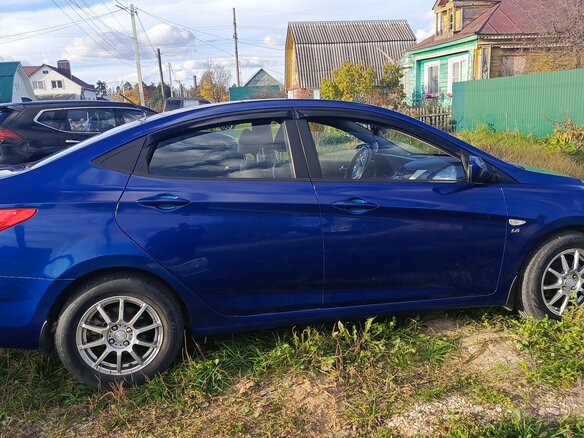 2013 Hyundai Solaris I, синий, 950000 рублей - вид 5