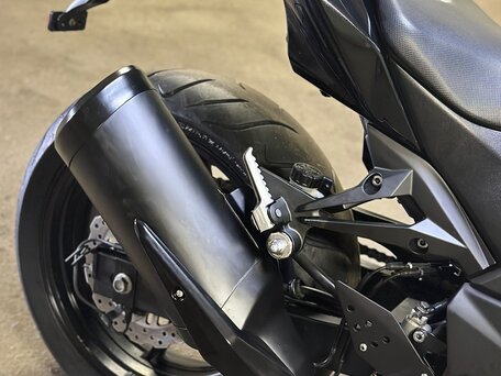 2010 Kawasaki Z 750, чёрный, 635000 рублей, вид 4