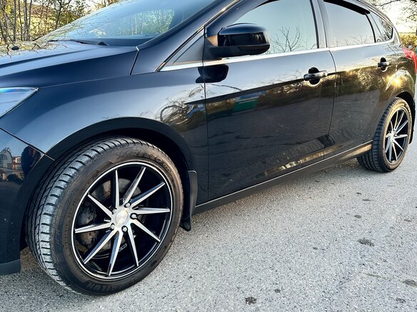 2011 Ford Focus III, чёрный, 900000 рублей - вид 9
