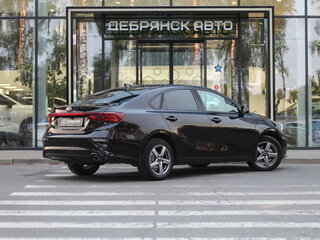2018 Kia Cerato IV, чёрный, 1685000 рублей, вид 3
