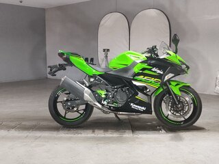 2018 Kawasaki Ninja 400, зелёный, 438000 рублей, вид 1