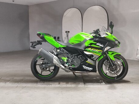 2018 Kawasaki Ninja 400, зелёный, 438000 рублей, вид 1