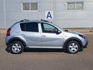 2013 Renault Sandero Stepway I, серый, 550000 рублей, вид 4