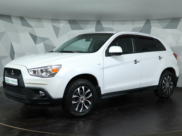 2012 Mitsubishi ASX I, белый, 889000 рублей