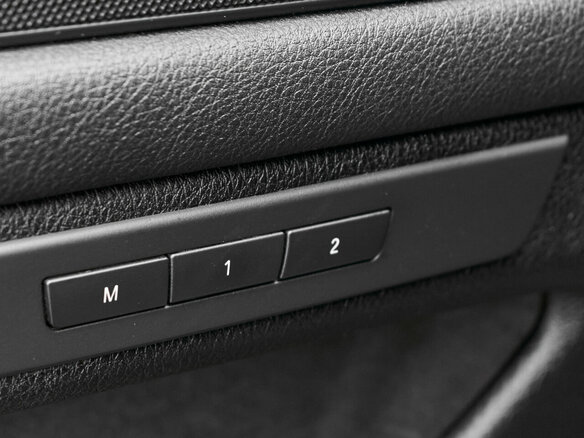 2013 BMW 5 серии 520d VI (F10/F11/F07) Рестайлинг, чёрный, 2050000 рублей - вид 21