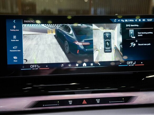 2025 BMW 5 серии Long 530Li xDrive VIII (G60/G61/G68), чёрный, 9000000 рублей - вид 23