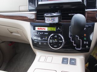 2013 Toyota Estima III Рестайлинг 2, чёрный, 1900000 рублей, вид 5