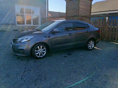 2016 Kia Rio III Рестайлинг, серый, 470000 рублей, вид 2