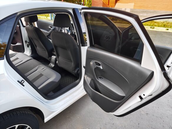 2016 Volkswagen Polo V Рестайлинг, белый, 1050000 рублей - вид 17